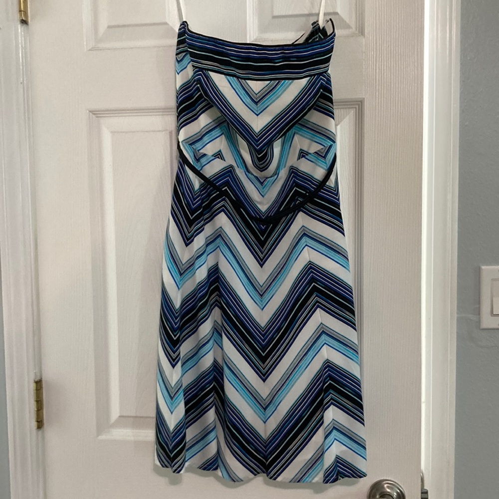 NEW! White House/Black Market Chevron Strapless Dress